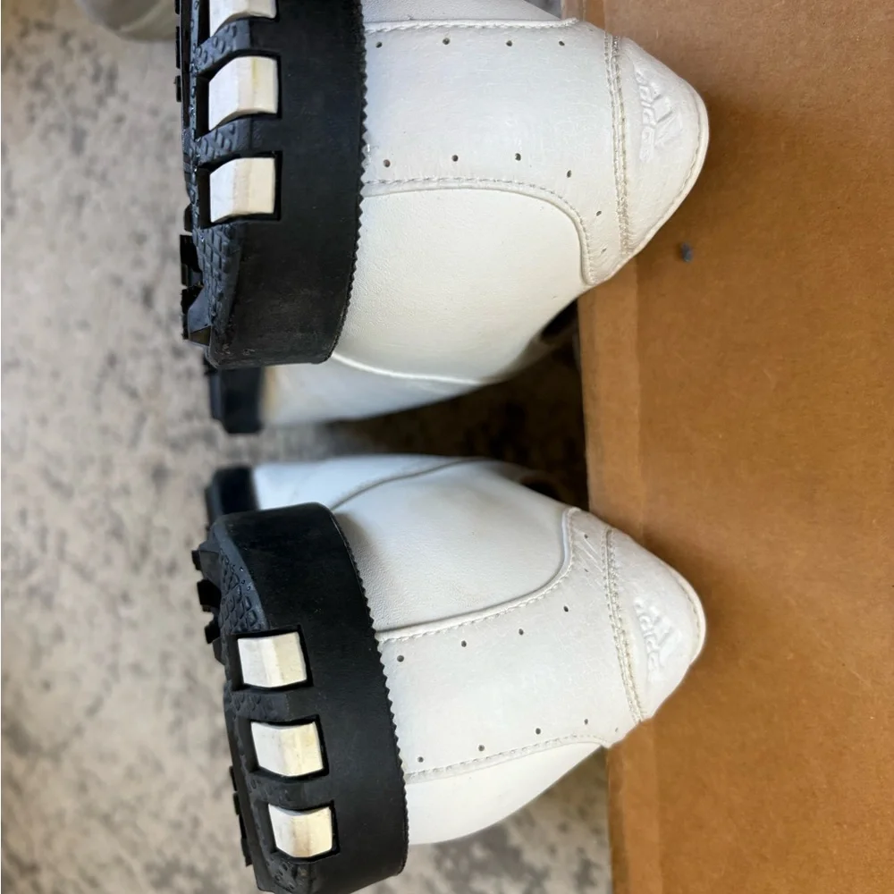 Vintage adidas Men’s White Z-traxon golf shoes